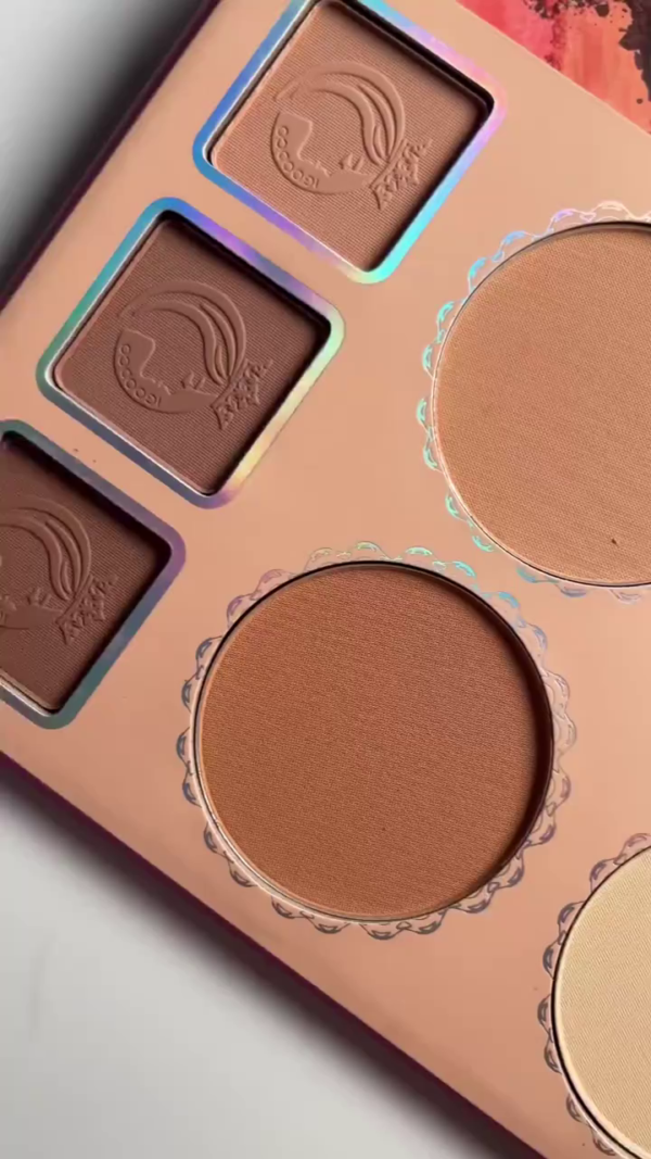 Ultimate All-in-One Makeup Palette with Eye Shadow, Highlighter, Blush, and Bronzer for Versatile Glam Looks – A Complete Cosmetic Collection in One Elegant Set - Image 3