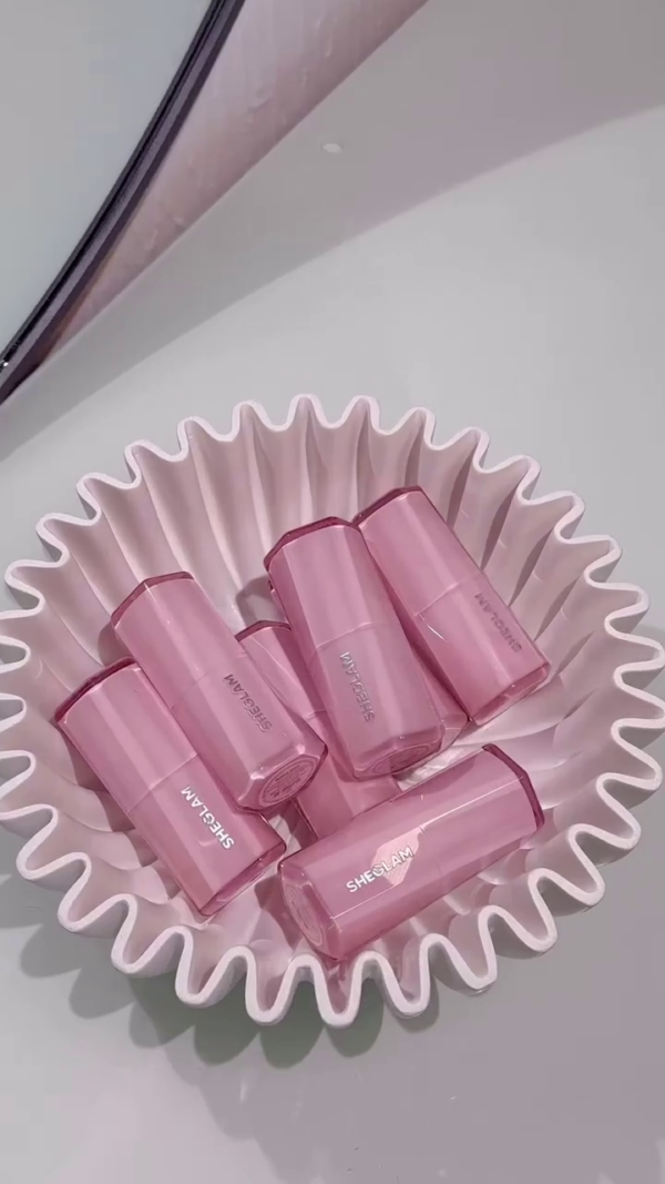 Hydrating Multi-Shade Cream Blush Sticks Set – Lightweight, Blendable Formula for a Natural Dewy Finish in Pink, Rose, Coral, Nude, and Red Tones – Perfect for Everyday Wear on Cheeks and Lips