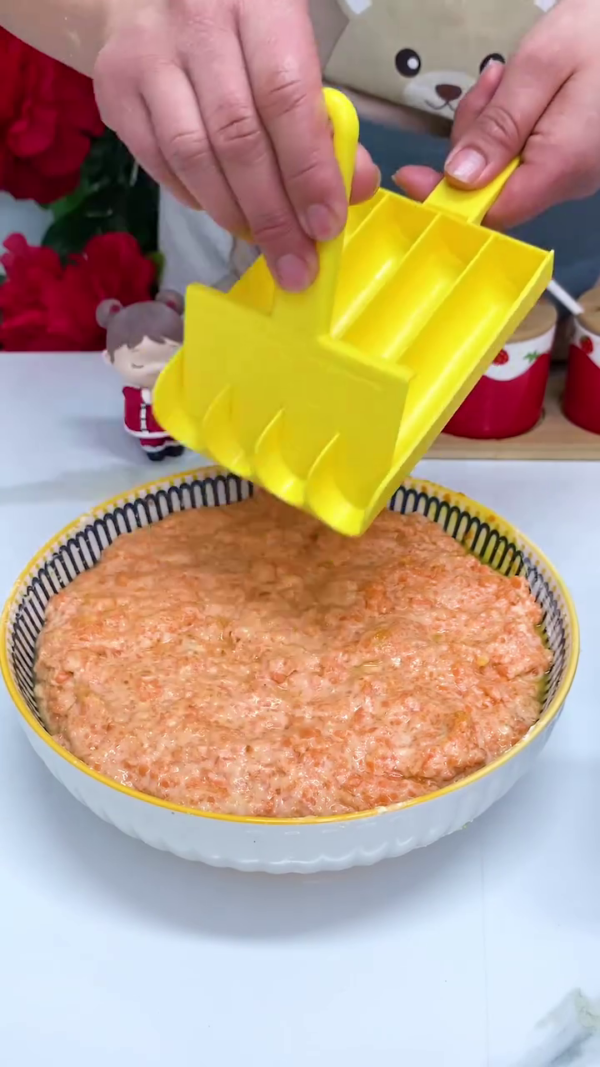 Multi-Section Manual Meat Mold Press for Shaping and Frying Minced Meat Patties – Durable Non-Stick Kitchen Tool for Uniform Meat Stick Formation and Deep Frying Preparation