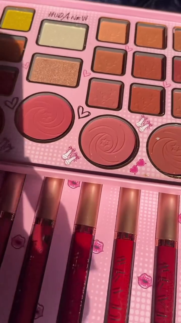 All-in-One Girls Glam Makeup Kit – Includes Multi-Finish Eyeshadows, Shimmery and Matte Blushes, Long-Lasting Liquid Lipsticks, and Vibrant Face Colors in a Cute Illustrated Pink Box - Image 3