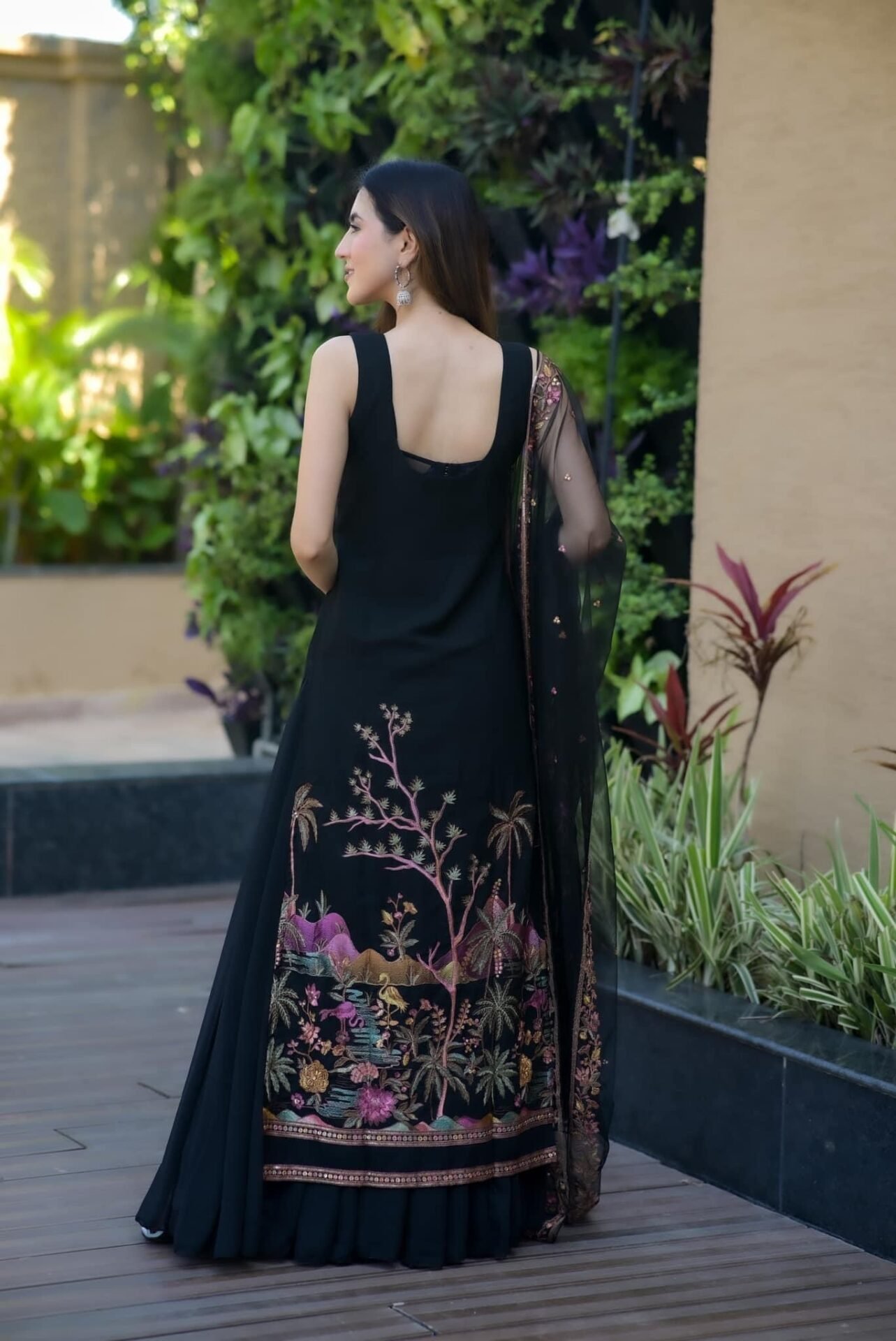 Shreya black Embroidered georgette set - Image 4