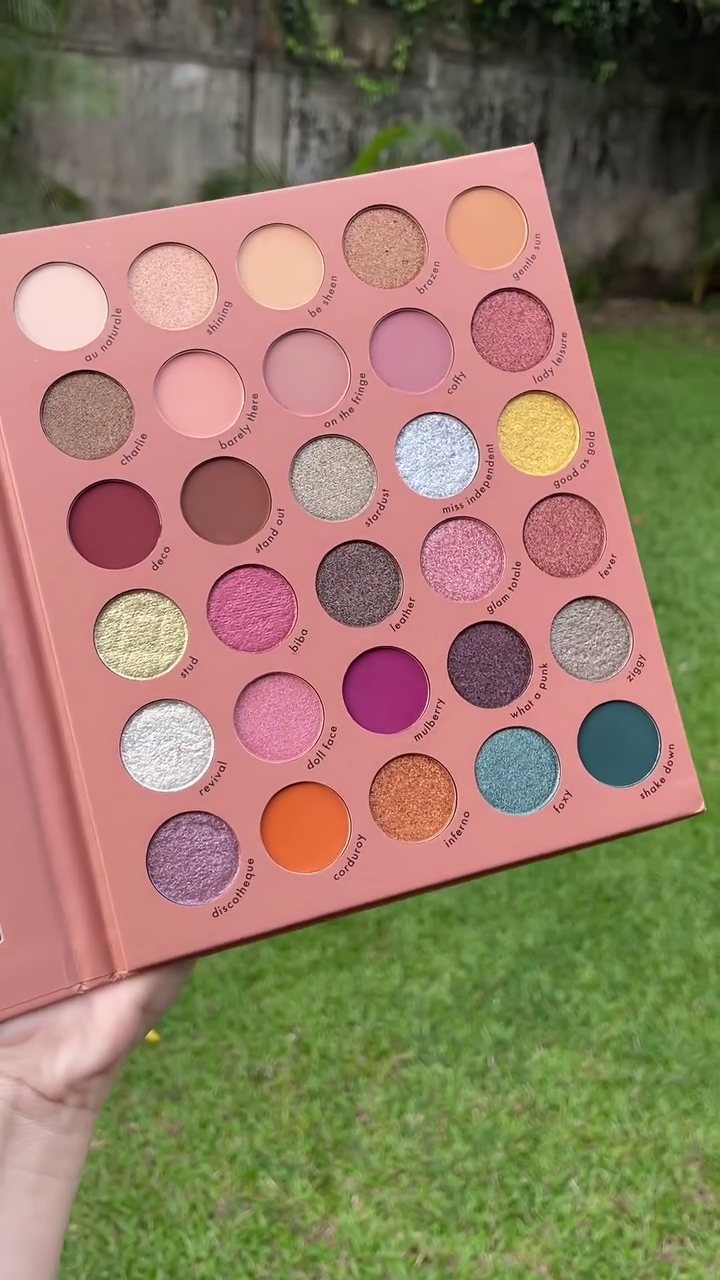 Classic Festival Edition Makeup Box with Eyeshadow, Lipstick, Blush & Highlighter with Rich Pigments for Long Wear – Stylish Foldable Makeup Book, Ideal for Wedding, Festive & Travel Use