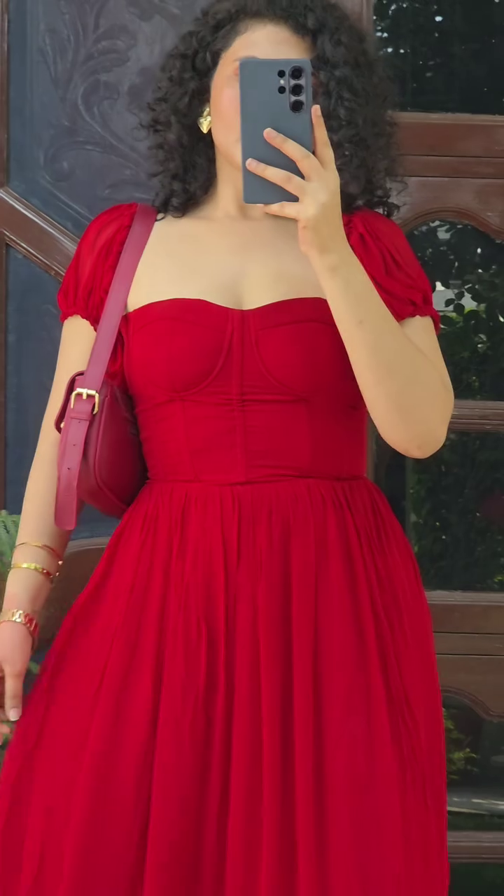 An Ode to the Artisans: The Masters Behind India’s Rich Legacy of Handwoven Ethnic Elegance - Image 2