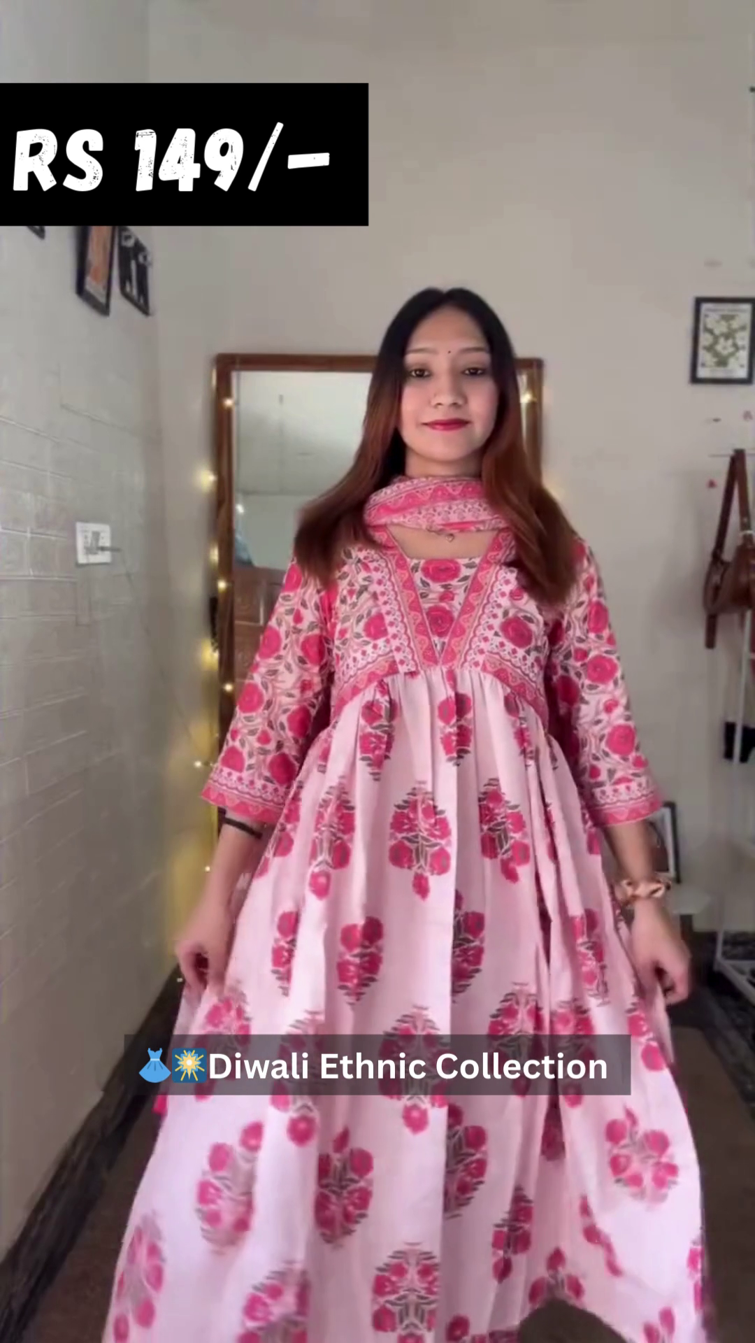 Traditional Green Banarasi Saree with Gold Zari Work and Contrasting Pallu