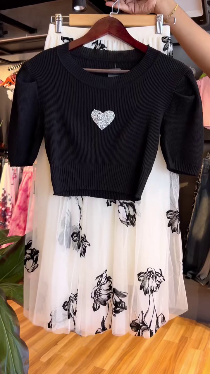 Handloom Beige Cotton Saree with Red Temple Border and Traditional Weave