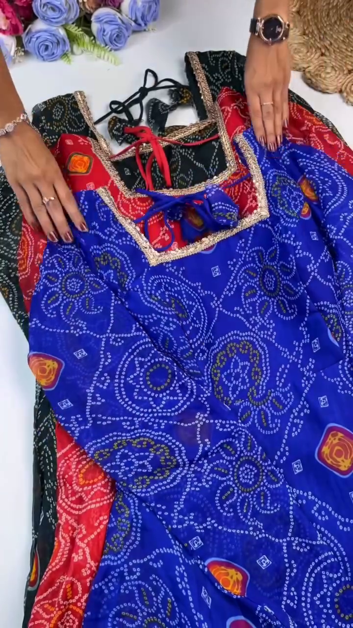 Chic Olive Green Linen Saree with Silver Zari Border and Minimalist Look - Image 2