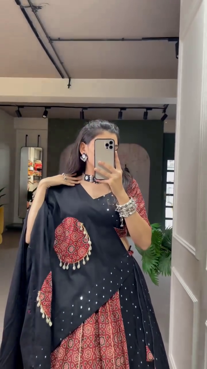 Charming Off-White Cotton Saree with Blue Block Prints and Tassel Pallu