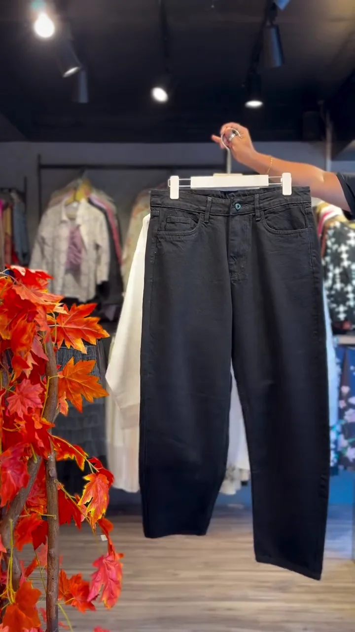 Women’s White Oversize Shirt with Jeans Set – Trendy Relaxed-Fit Casual Outfit for Daily Wear, Travel, and Modern Street Style - Image 2